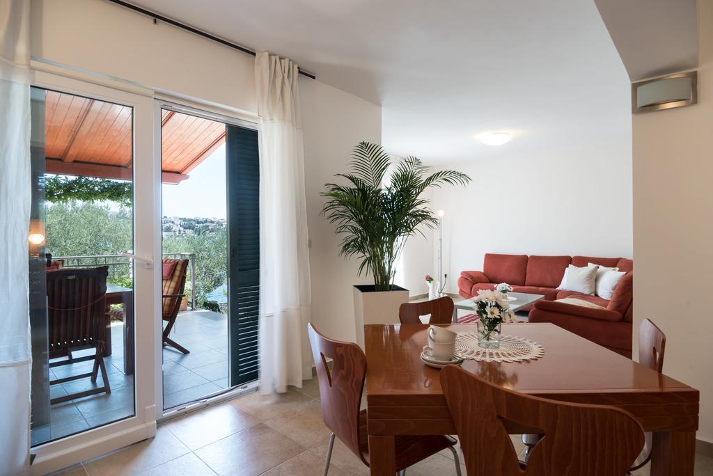 Apartman Roza Рогозница Екстериор снимка