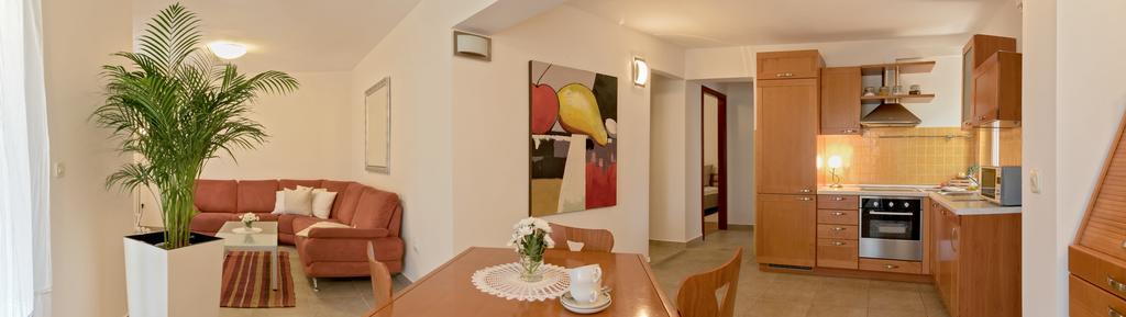 Apartman Roza Рогозница Екстериор снимка